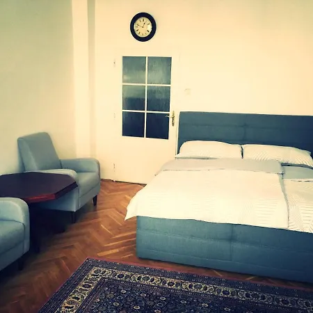 Apartment Anna Vysehrad *
